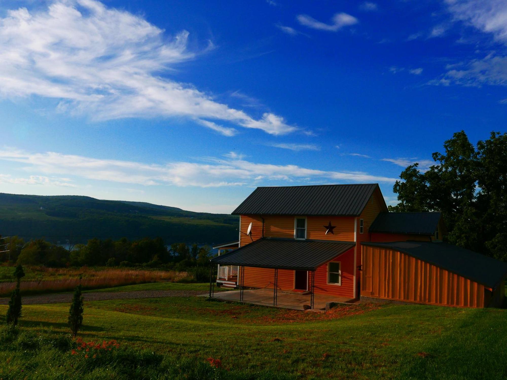 Vineyard Farmhouse With Hot Tub & Lake Views Hammondsport Exteriér fotografie